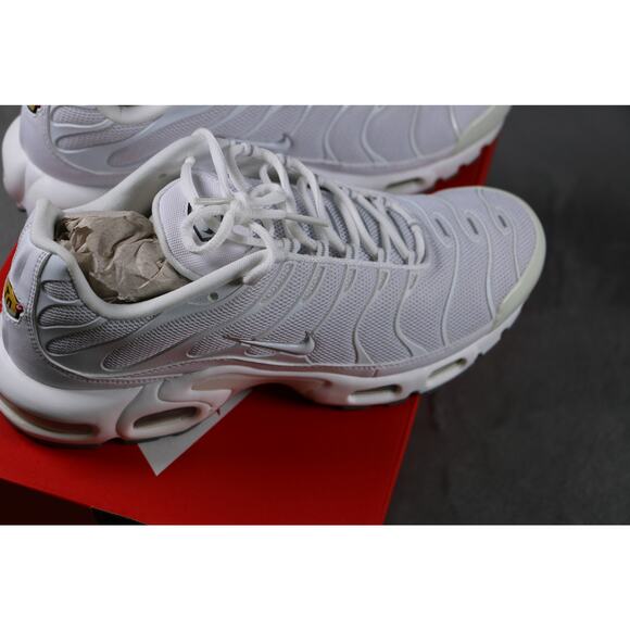 Nike Air Max Plus TN Shoes Mens 9.5 White Black Cool Grey 604133-139 Tuned Air main image 10